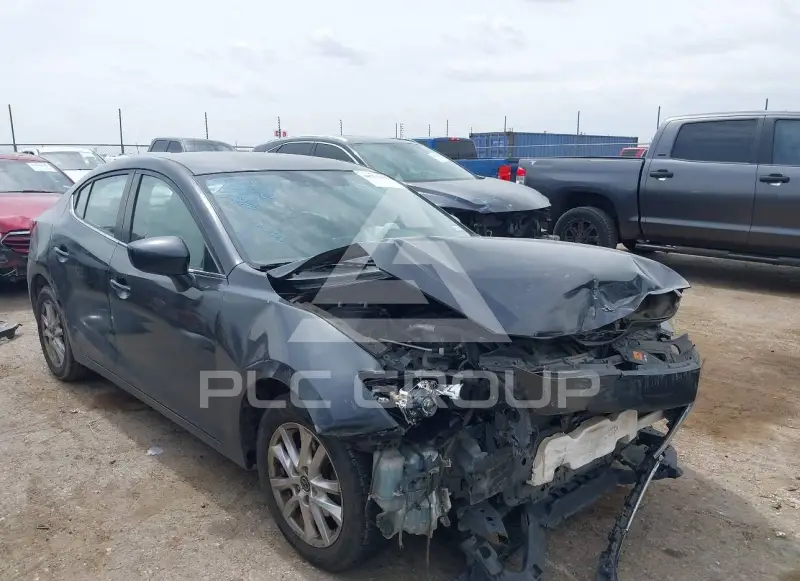 2016 Mazda 3 photo