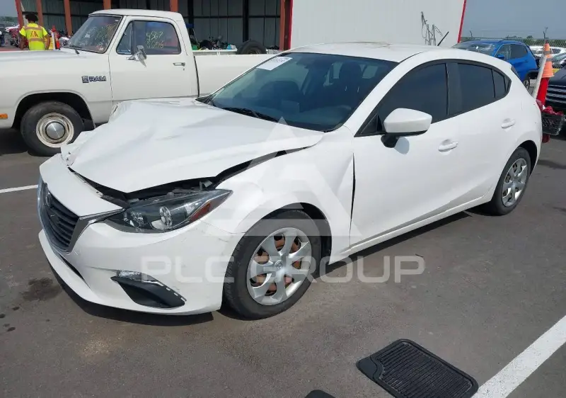 2016 Mazda 3 фото