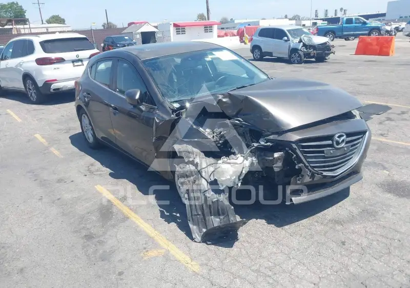 2016 Mazda 3 фото