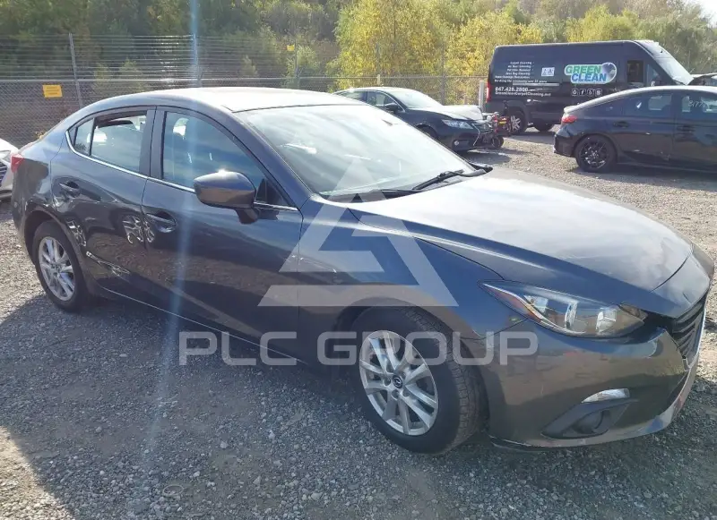 2016 Mazda 3 photo