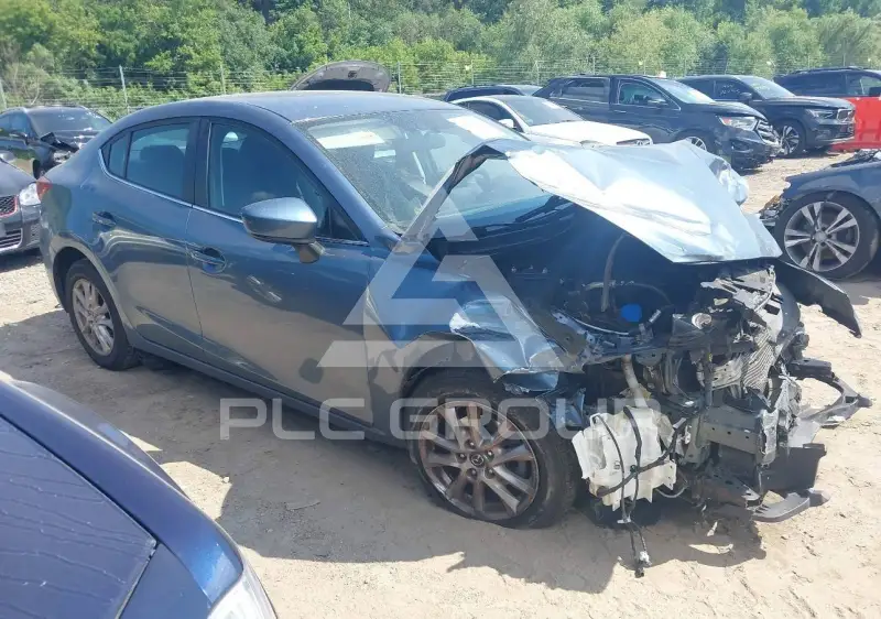 2016 Mazda 3 photo