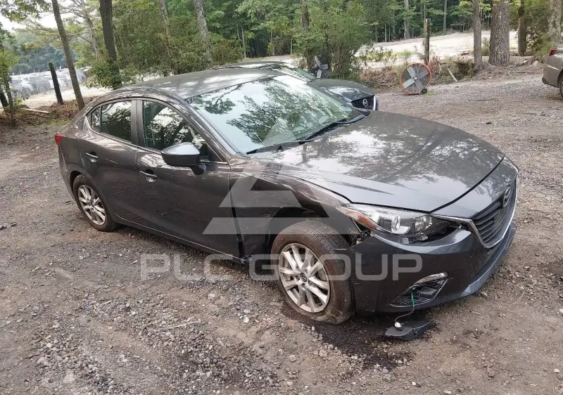 2016 Mazda 3 photo