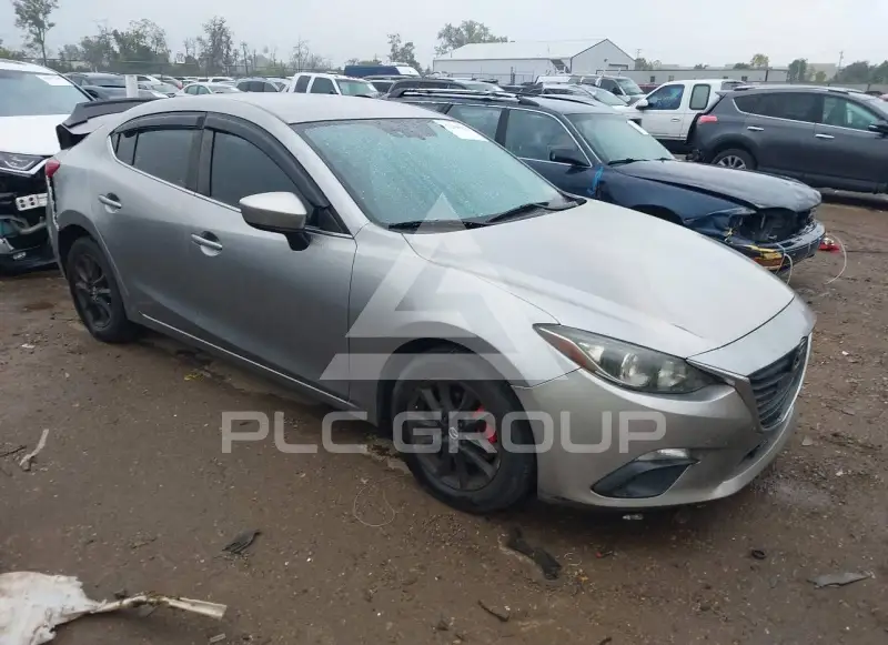 2016 Mazda 3 фото