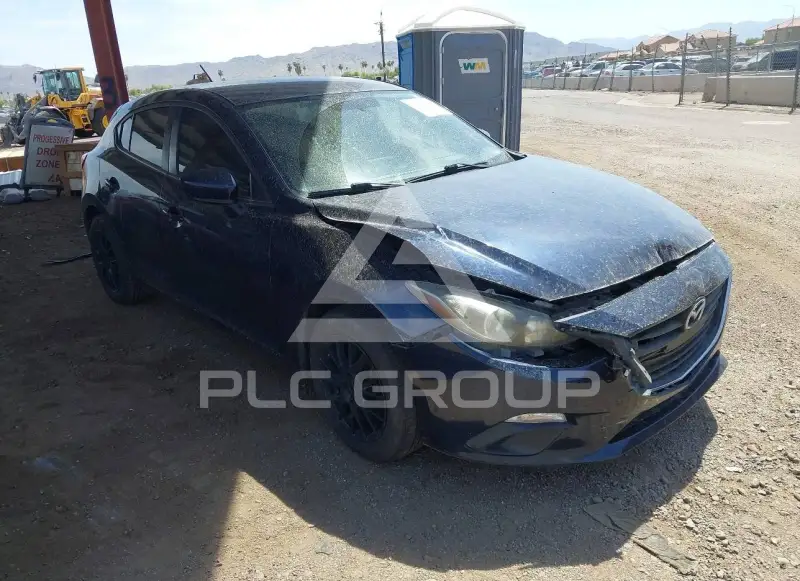 2016 Mazda 3 photo