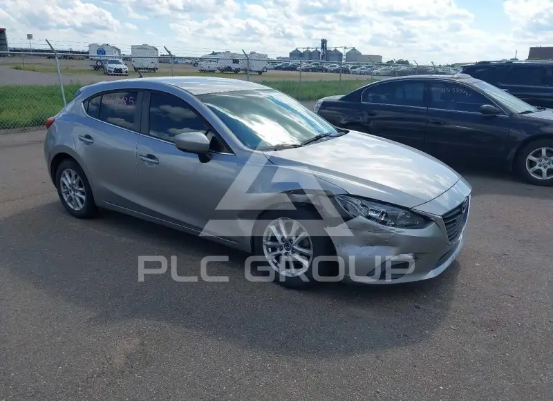 2016 Mazda 3 фото
