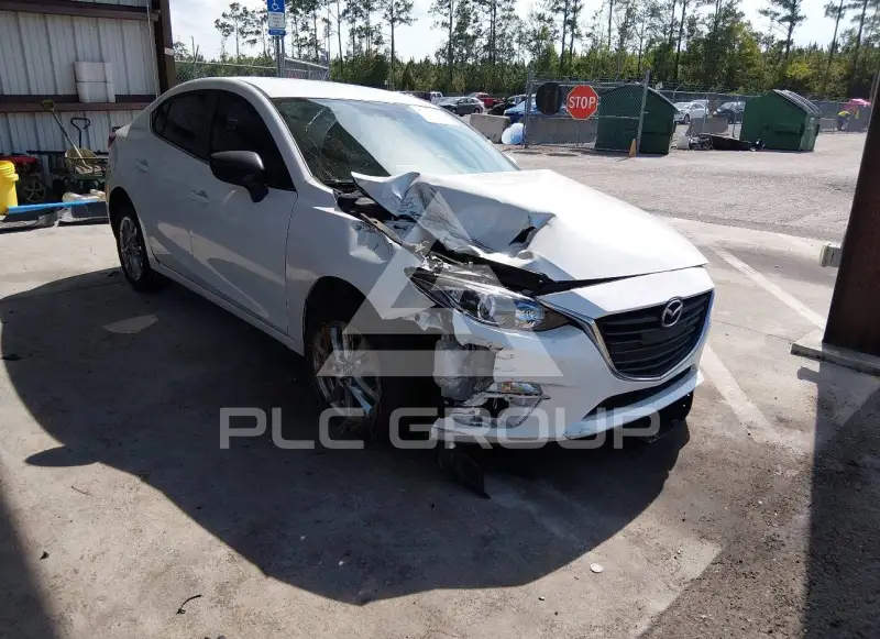 2016 Mazda 3 photo