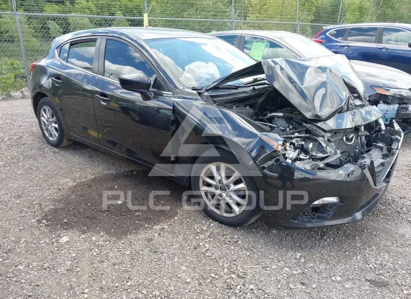 2016 Mazda 3 photo