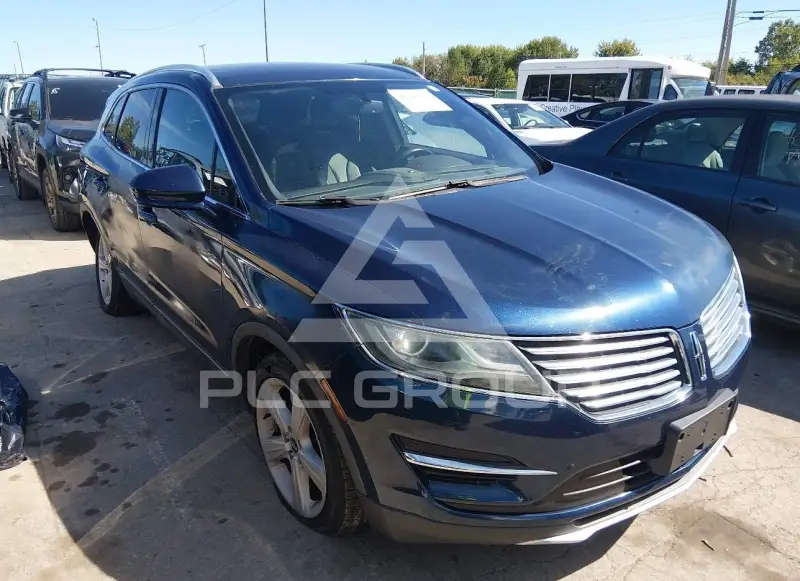 2016 Lincoln MKC photo
