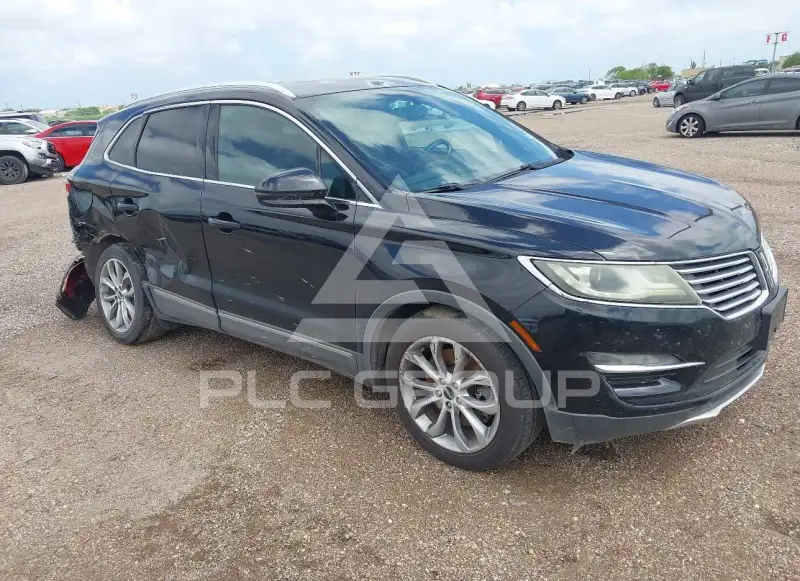 2016 Lincoln MKC photo