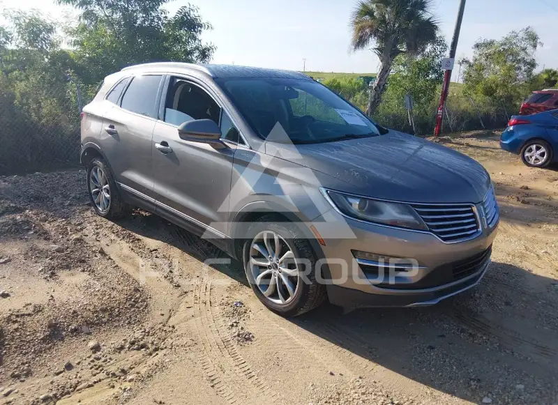 2016 Lincoln MKC photo
