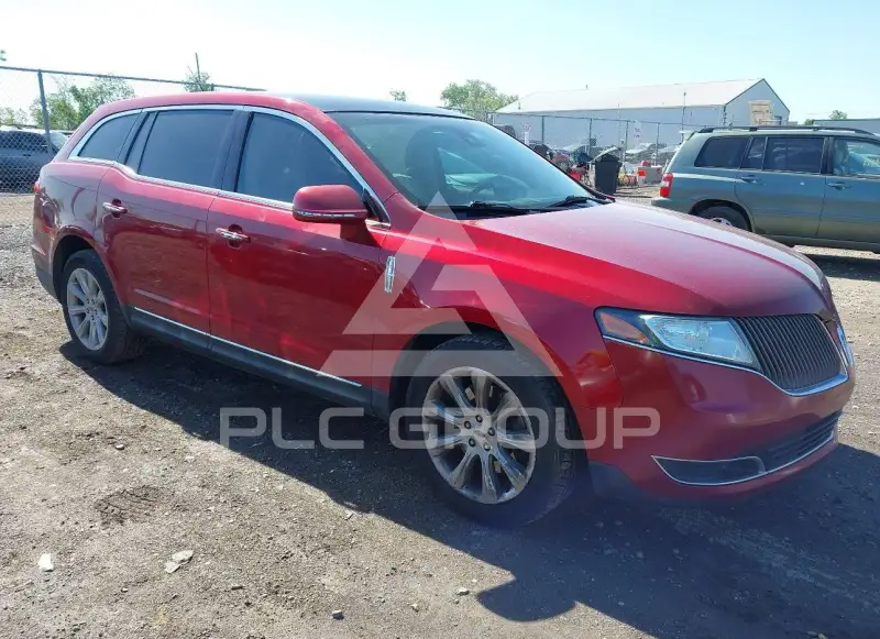 2016 Lincoln MKT фото