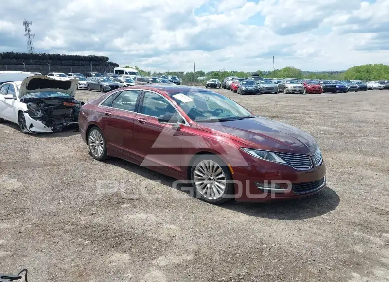 2016 Lincoln MKZ photo