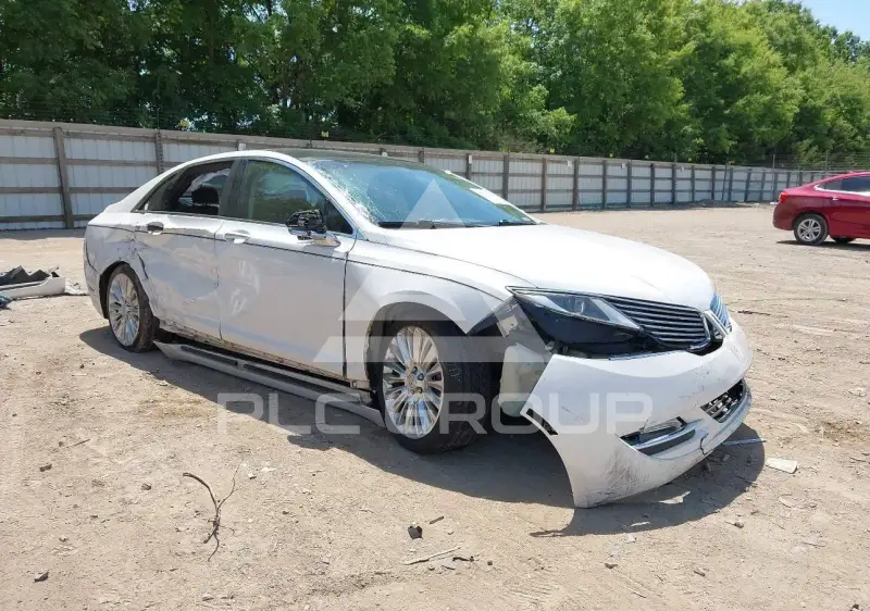 2016 Lincoln MKZ photo