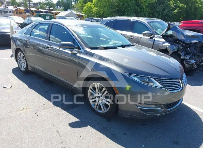 2016 Lincoln MKZ photo