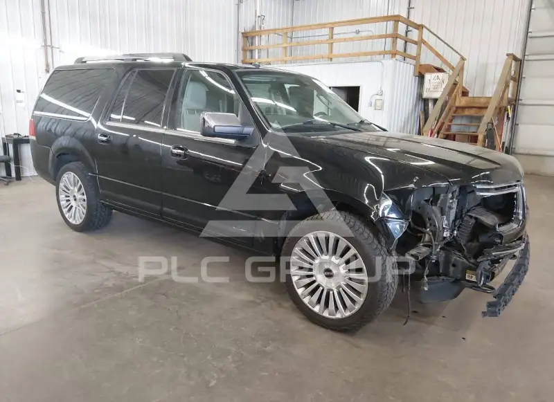 2016 Lincoln NAVIGATOR photo