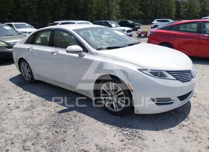 2016 Lincoln MKZ photo