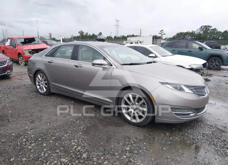 2016 Lincoln MKZ photo