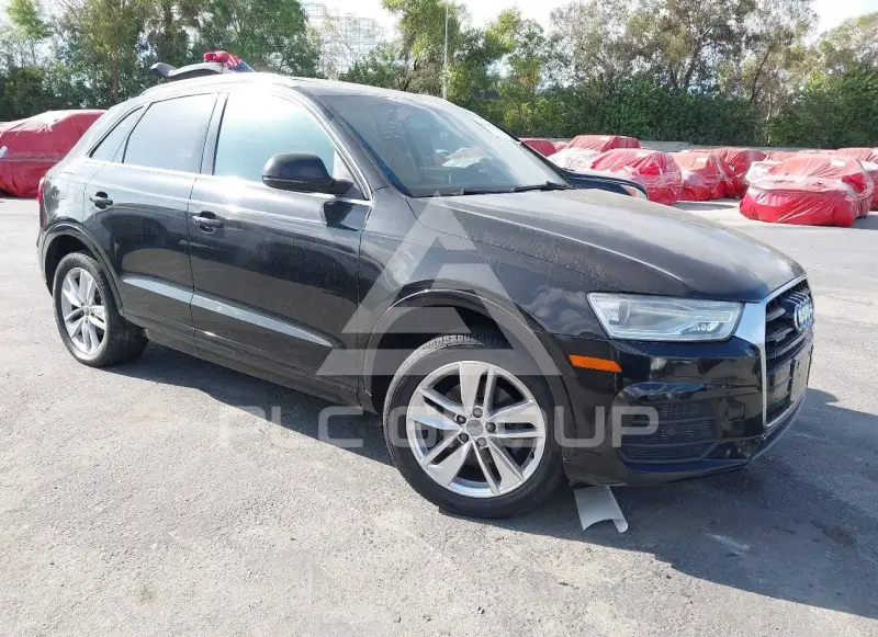 2016 Audi Q3 фото