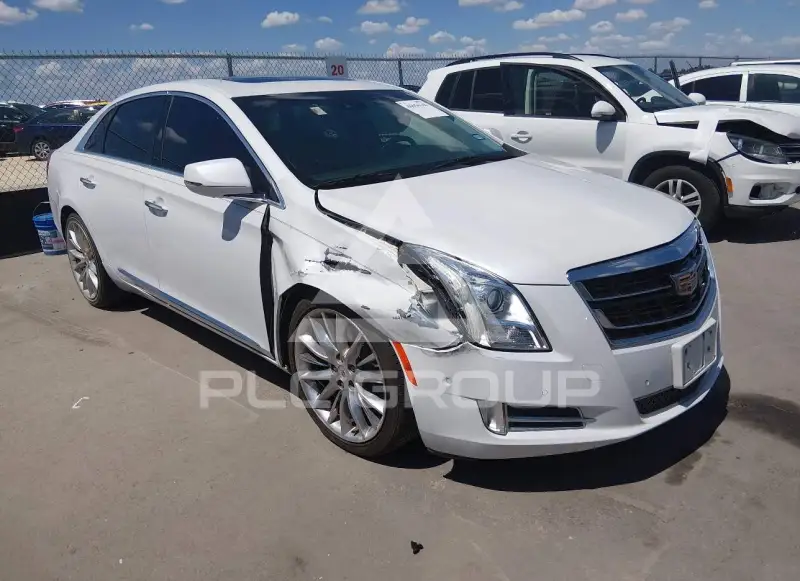 2016 Cadillac XTS photo