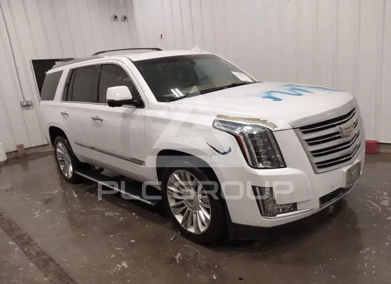 2016 Cadillac ESCALADE photo