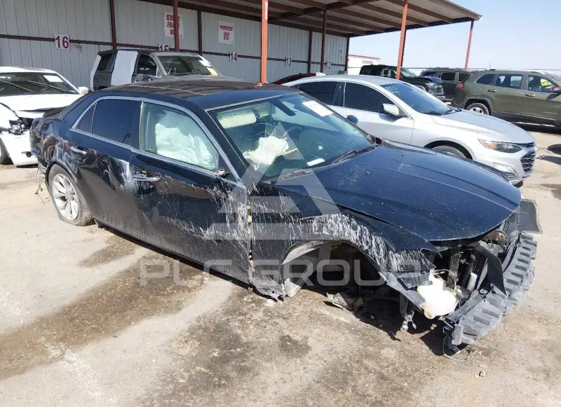 2016 Chrysler 300 фото