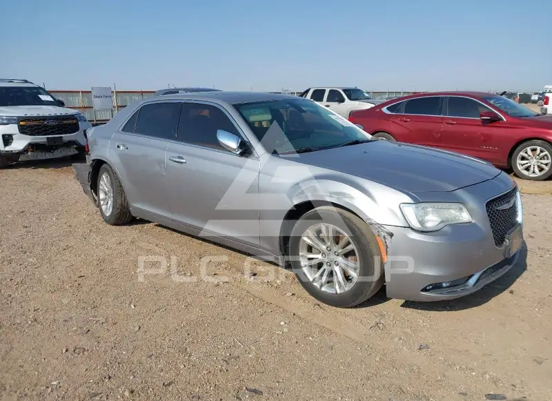 2016 Chrysler 300 photo