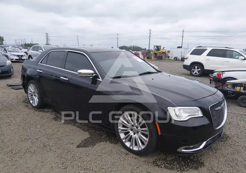 2016 Chrysler 300 photo