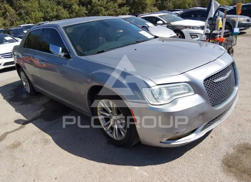 2016 Chrysler 300 фото
