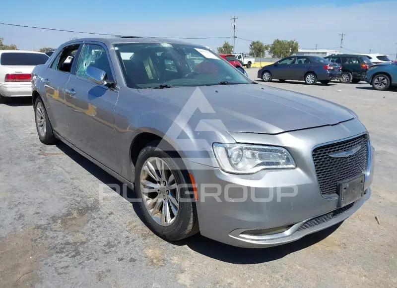 2016 Chrysler 300 photo
