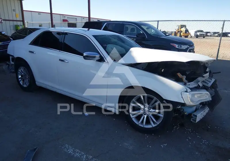 2016 Chrysler 300 photo