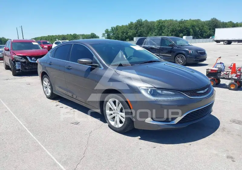 2016 Chrysler 200 photo