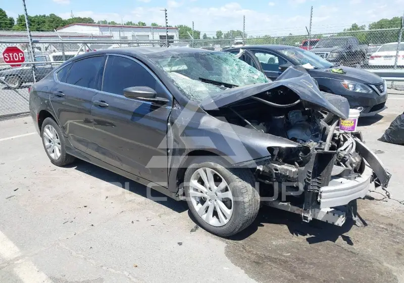 2016 Chrysler 200 photo