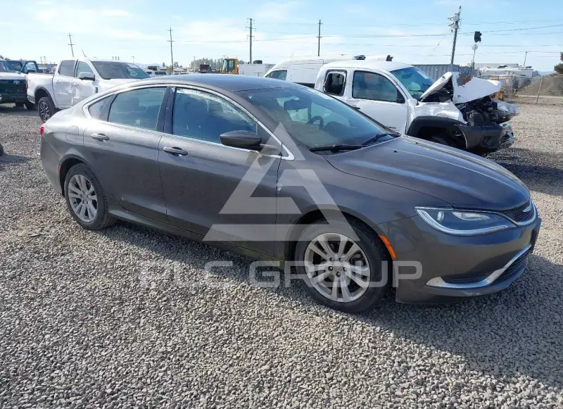 2016 Chrysler 200 photo