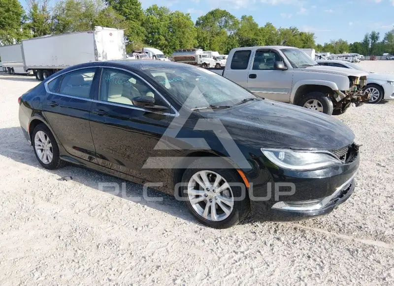 2016 Chrysler 200 photo