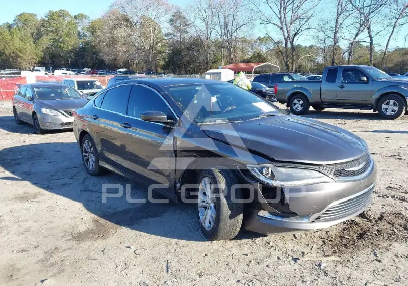 2016 Chrysler 200 photo