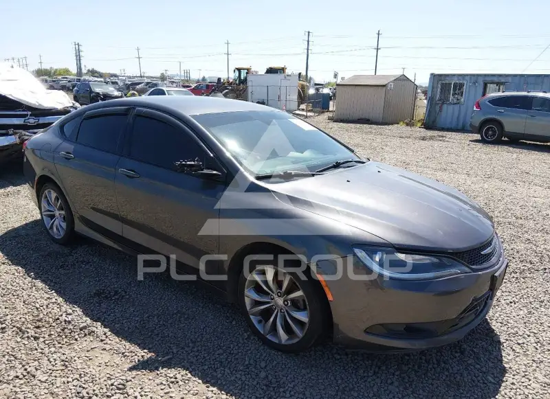 2016 Chrysler 200 photo