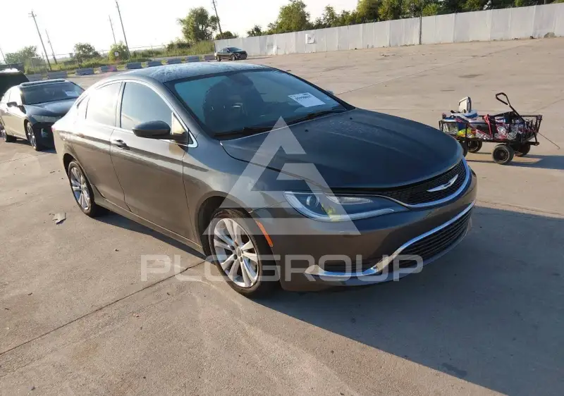 2016 Chrysler 200 photo