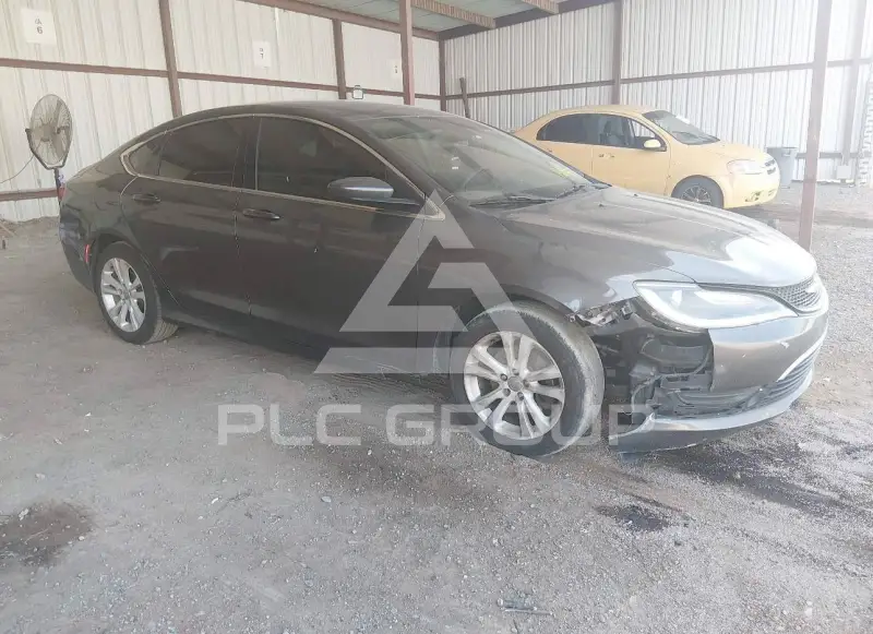 2016 Chrysler 200 photo