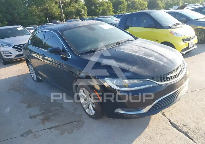 2016 Chrysler 200 photo