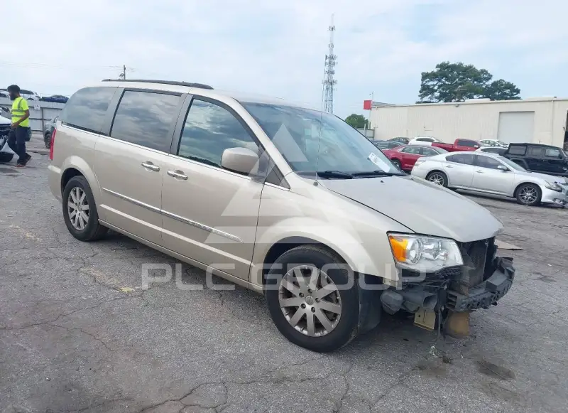 2016 Chrysler TOWN & COUNTRY photo