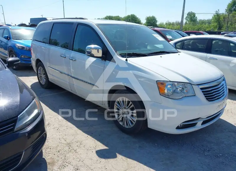 2016 Chrysler TOWN & COUNTRY фото