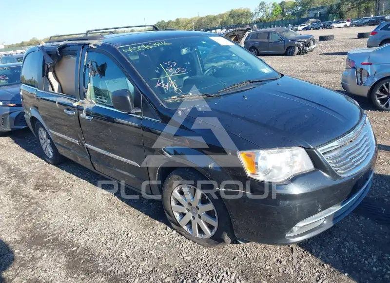 2016 Chrysler TOWN & COUNTRY фото