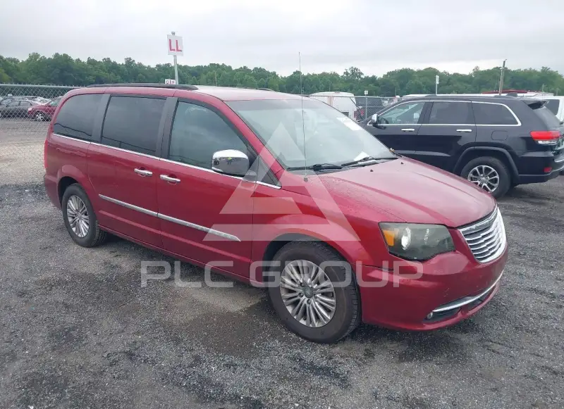 2016 Chrysler TOWN & COUNTRY фото