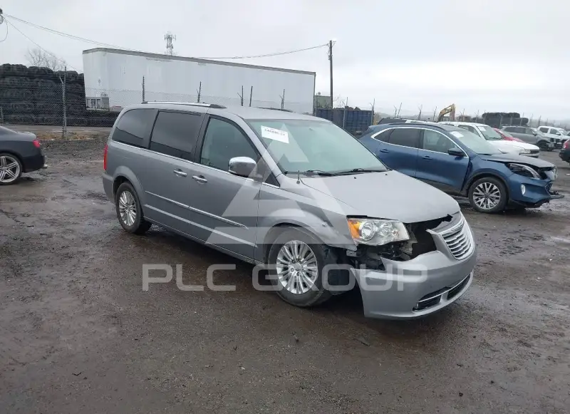 2016 Chrysler TOWN & COUNTRY фото