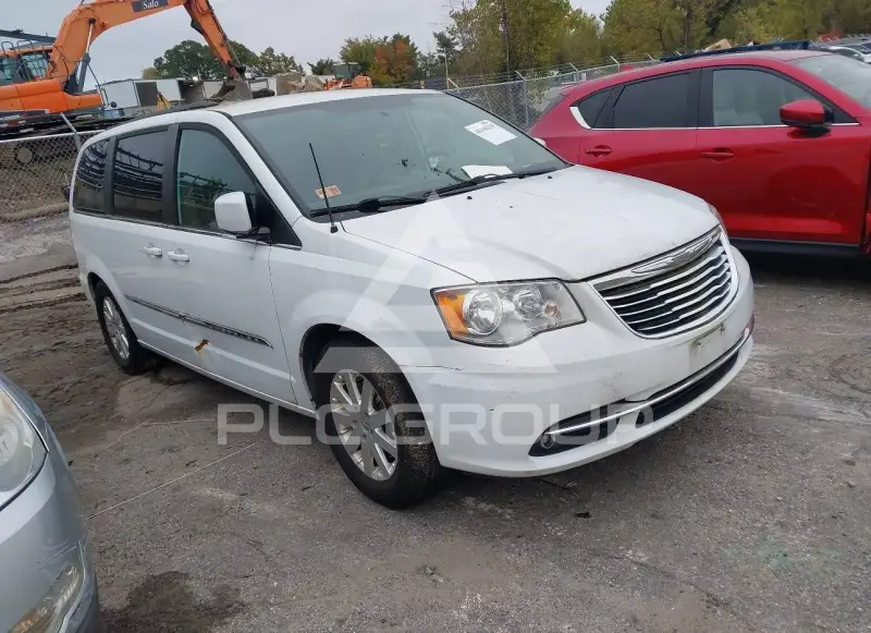2016 Chrysler TOWN & COUNTRY photo