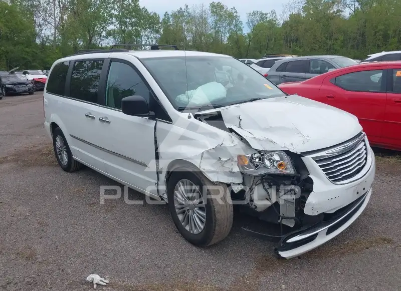 2016 Chrysler TOWN & COUNTRY photo