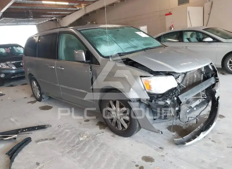 2016 Chrysler TOWN & COUNTRY фото