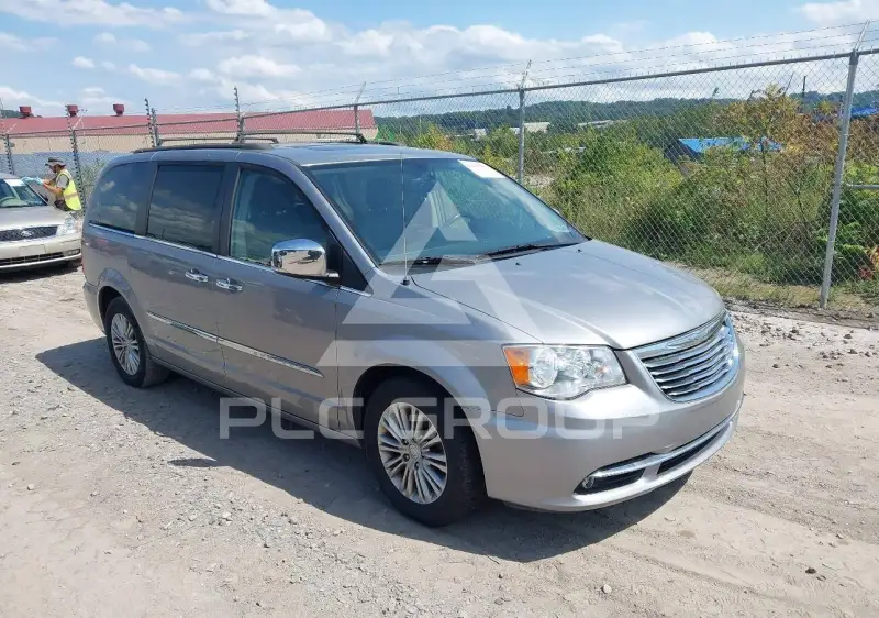 2016 Chrysler TOWN & COUNTRY фото