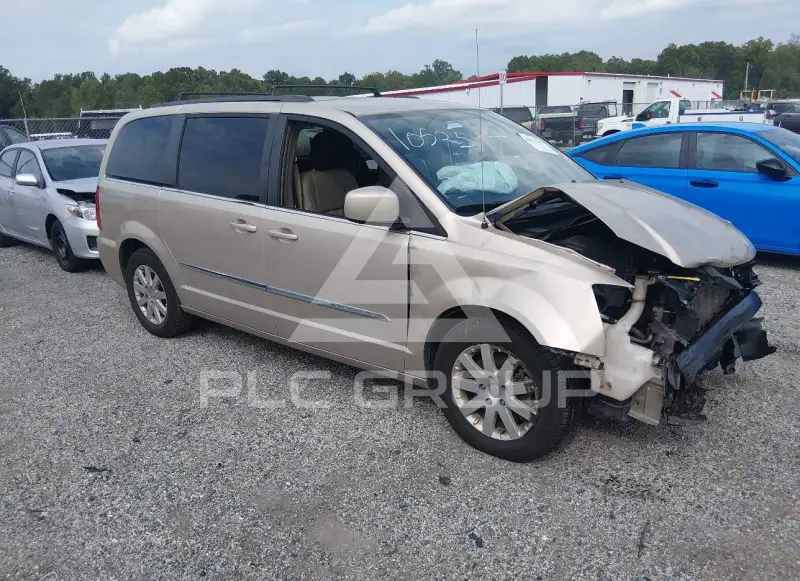 2016 Chrysler TOWN & COUNTRY photo