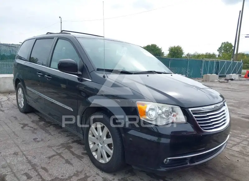 2016 Chrysler TOWN & COUNTRY фото